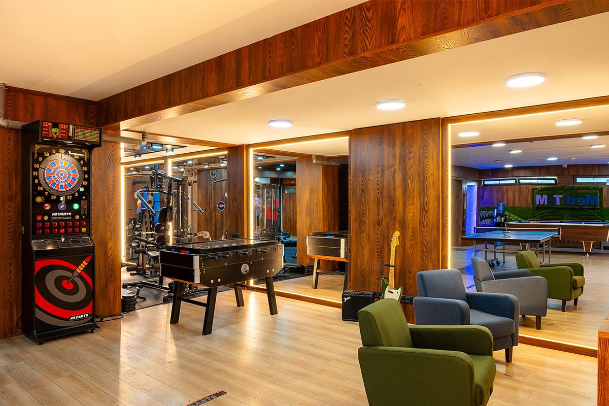 Board games and recreation area for patients during recovery