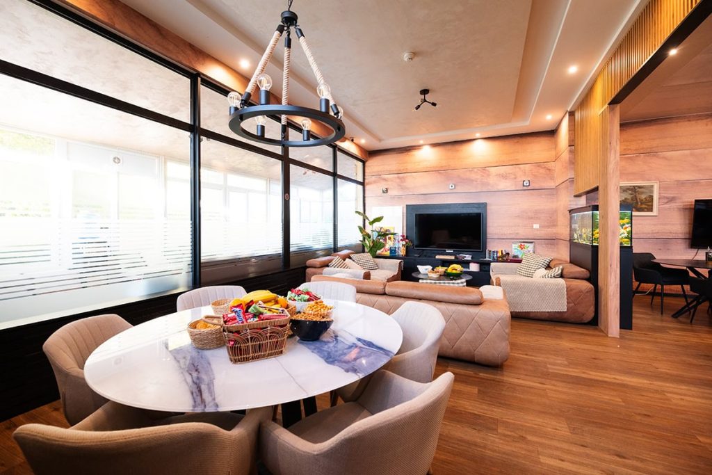 Comfortable Patient Lounge Comfortable lounge for patients during treatment and recovery