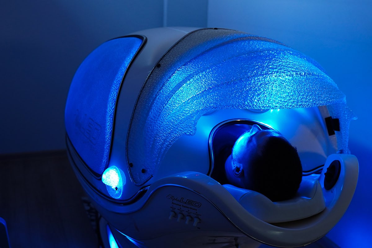 Oxy Alpha LED Regeneration Treatment Patient regeneration area with Oxy Alpha LED technology